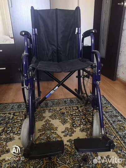Кресло коляска для инвалидов