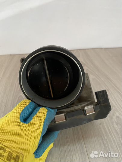 Дросельная заслонка BMW с двигателем N52B30