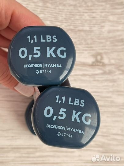 Гантели утяжелители мячи фитнес decathlon новое