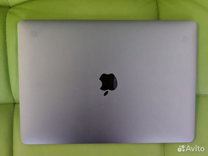 MacBook pro 13 M1 2020 8/256gb