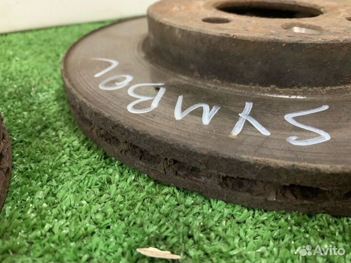 Передний тормозной диск Renault symbol clio 2