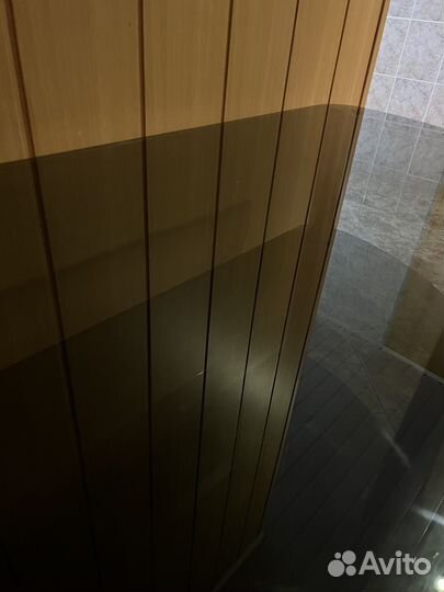 Стеклянная тумба