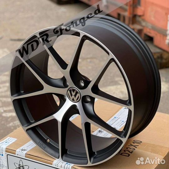 Кованые диски R20 Volkswagen Touareg CR