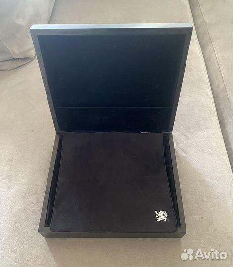 Оригинальная коробка от телефона 