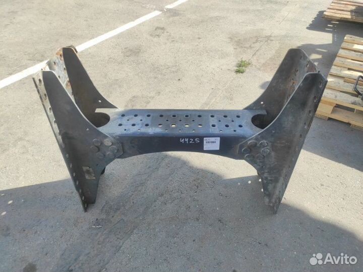 Траверса рамы поперечная Volvo Fh 4