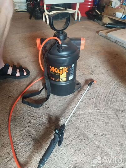 Опрыскиватель садовый ручной