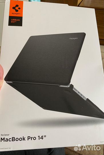 Чехол Spigen Urban Fit MacBook Air 15