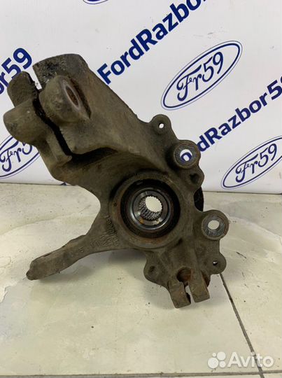 Кулак поворотный левый Ford Focus 3 CB8 2011-2019