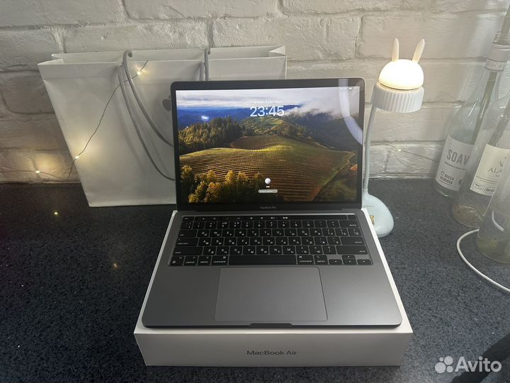 MacBook Pro 13 2022 M2/16 GB/512 SSD/14ц