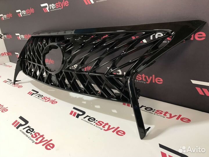 Решетка радиатора Lexus LX570 12-15г TRD