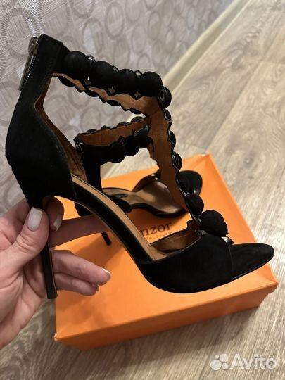 Босоножки Winzor натуральные 38