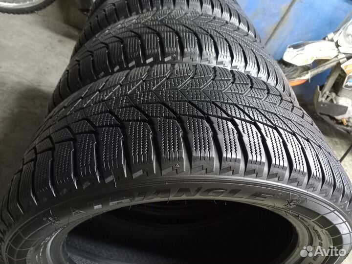 Triangle Snowlink PL02 225/50 R17