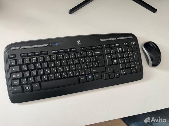 Комплект Беспроводная мышь и клавиатура Logitech