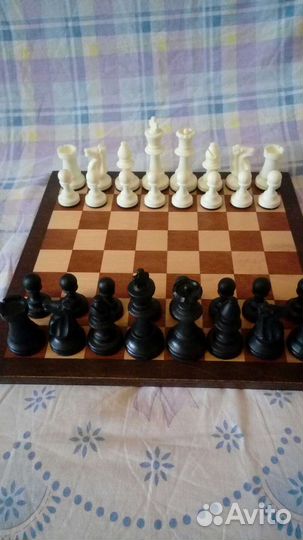 Шахматы деревянные в 2х комплектах