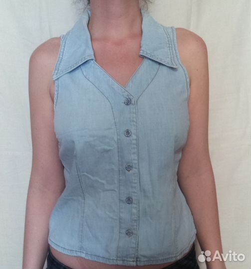 Джинсовая кофточка без рукавов