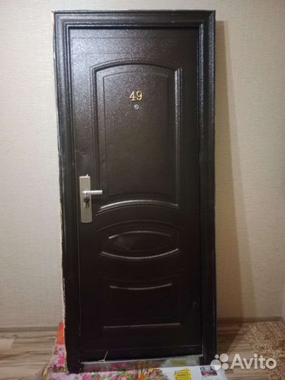 Дверь входная металлическая бу