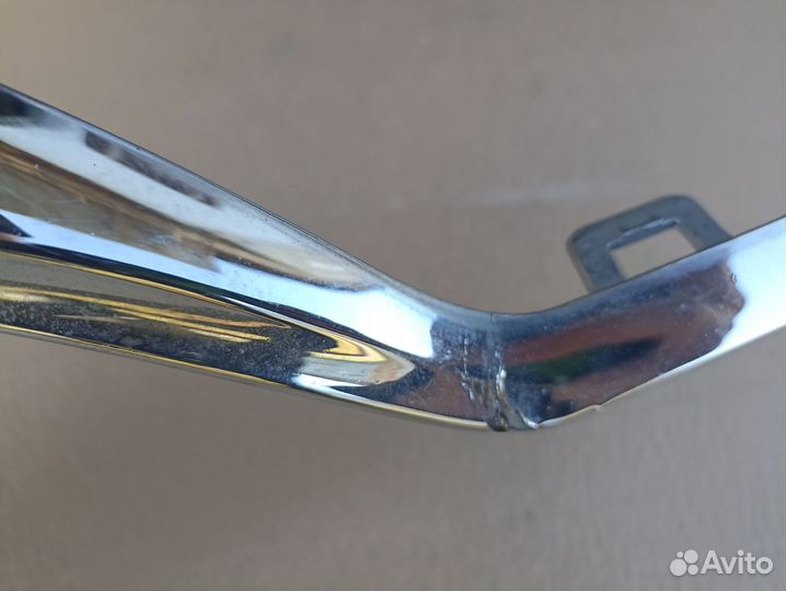 Молдинг переднего бампера Citroen C4 B7