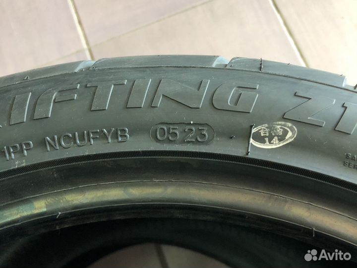 Sumaxx Max Drifting Z1 315/30 R18 98W