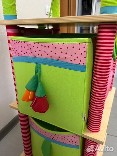 Стеллаж для девочки Хаба