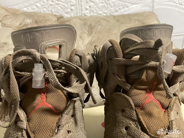 Travis Scott x Air Jordan 6 Retro British Khaki