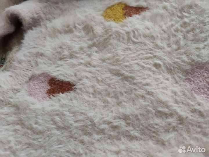 Пушитые свитера пакетом 110