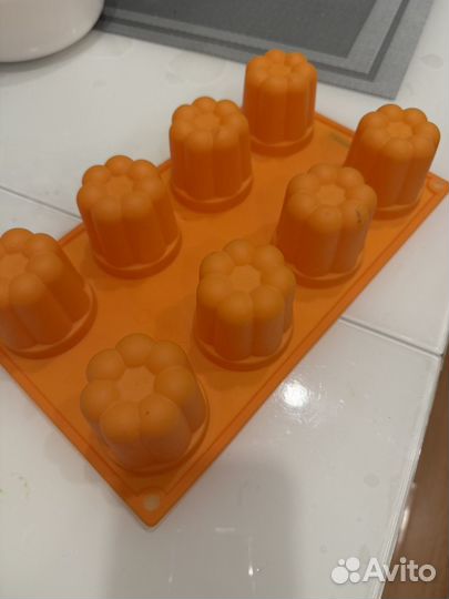 Силиконовая форма для кексов