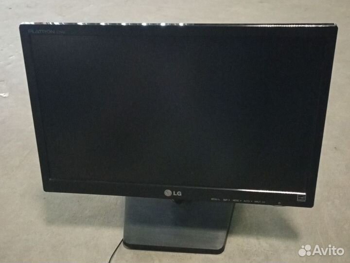 Монитор LG Flatron E1942C