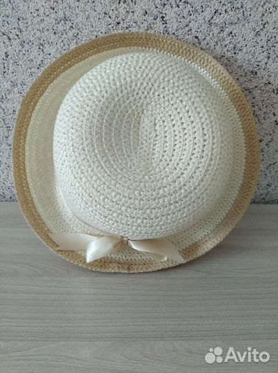 Шляпа женская соломенная