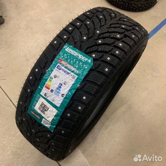 Landspider Arctictraxx 285/50 R20 116