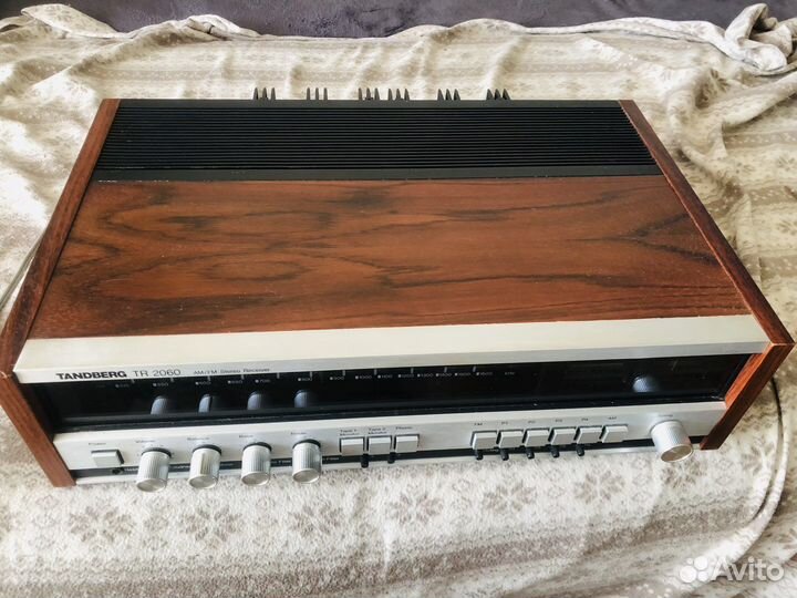 Продаю ресивер Tandberg TR2060