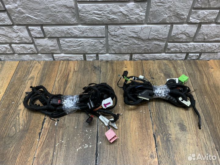 VW Touareg NF Проводка (коса) двери багажника