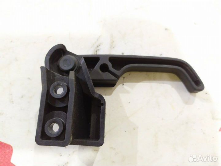 Ручка открывания багажника Mercedes Sprinter W906