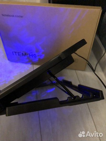 Охлаждающая подставка для ноутбука с подсветкой