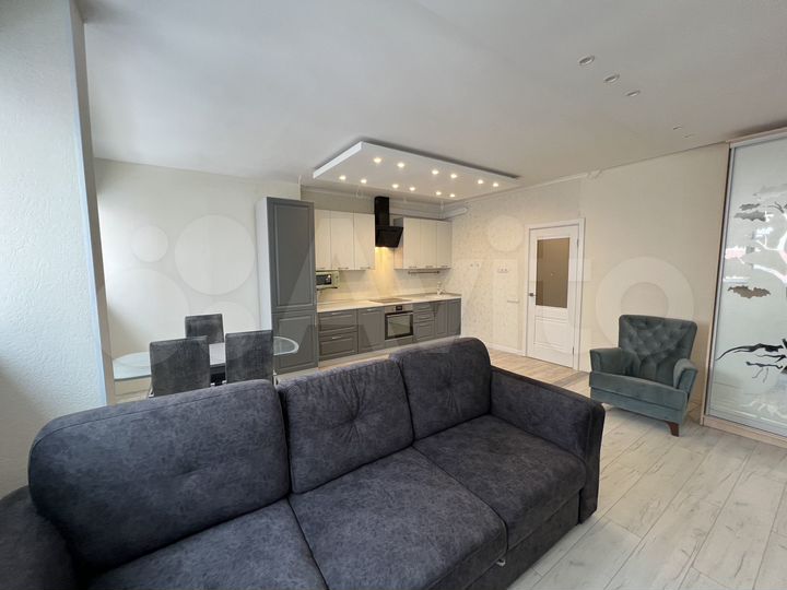 1-к. квартира, 42 м², 8/17 эт.