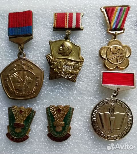 Значки цк влксм, комсомол, стройотряды