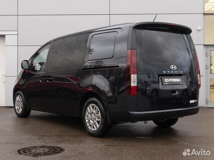 Hyundai Staria 2.2 AT, 2023, 15 900 км