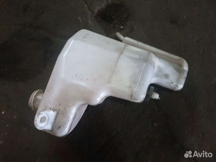 Бачок расширительный митсубиси лансер 10