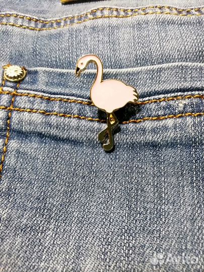 Молодёжные броши, значки, эмаль