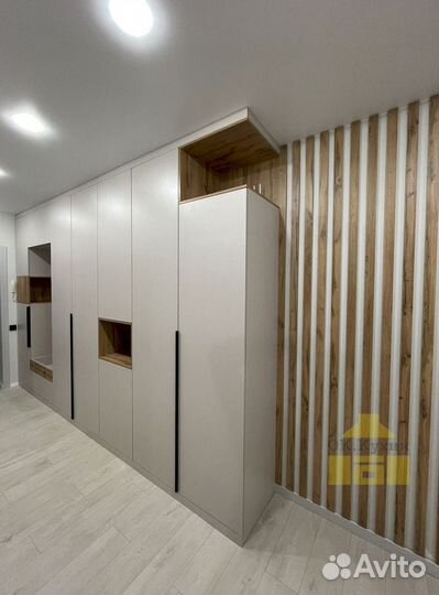 Угловой шкаф