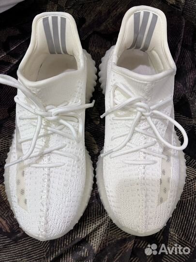Кроссовки adidas Yeezy
