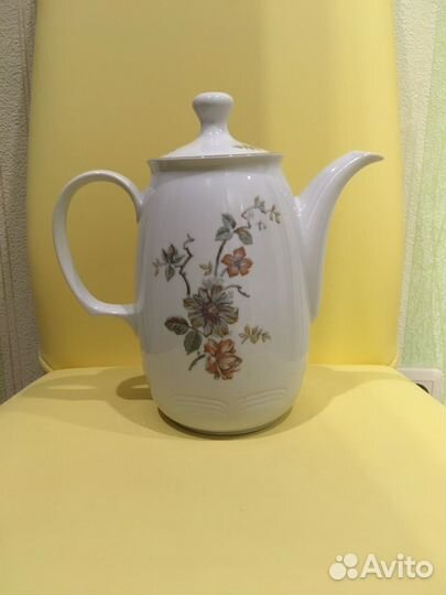 Чайник фарфоровый GDR