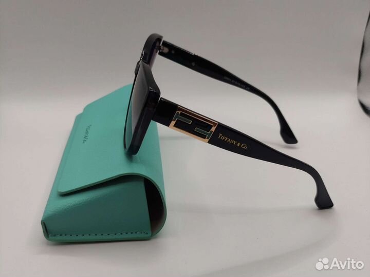 Солнцезащитные женские очки Tiffany&Co