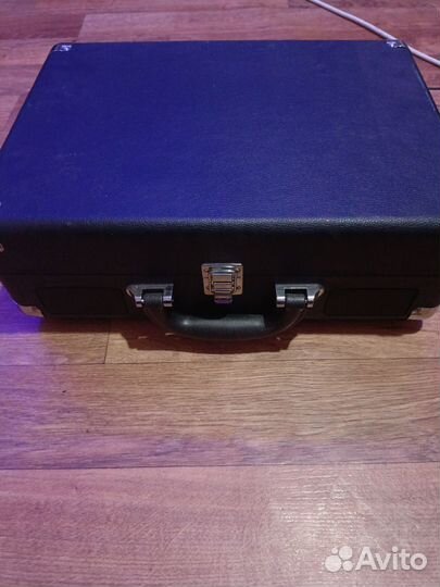 Проигрыватель винила Alive