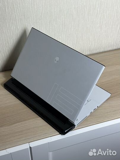 Alienware M15 i7/32gb/RTX 2070 Super