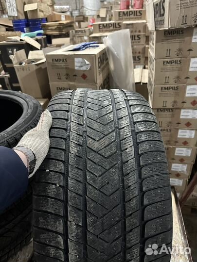 Pirelli Scorpion 275/35 R22 и 315/30 R22