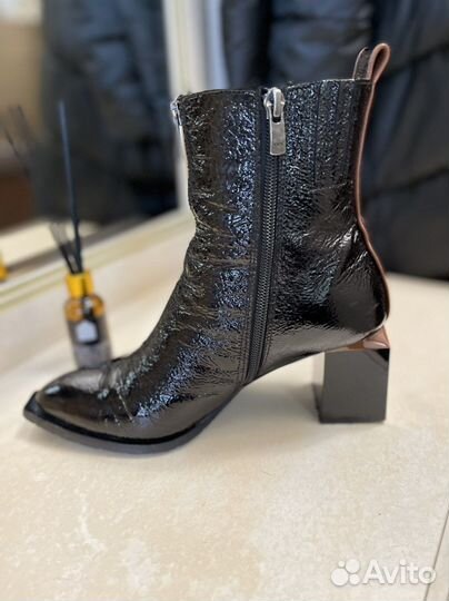 Ботинки женские 36 размер