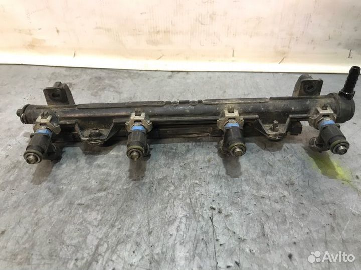 Рампа топливная Volkswagen Polo 1 седан CFN 273091