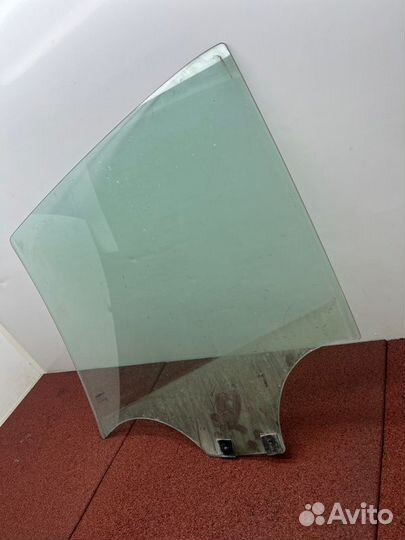 Стекло двери заднее правое Renault Logan 2 L8