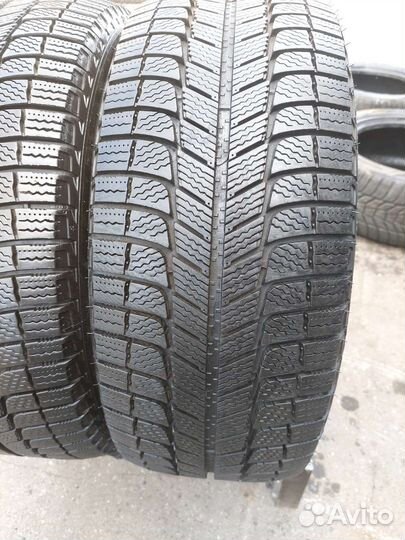 Michelin X-Ice XI3 245/45 R17 99H
