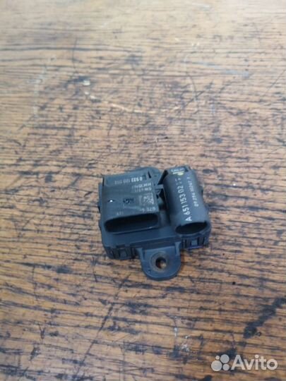 Реле свечей накала Mercedes E-Class W212 OM651 2.2